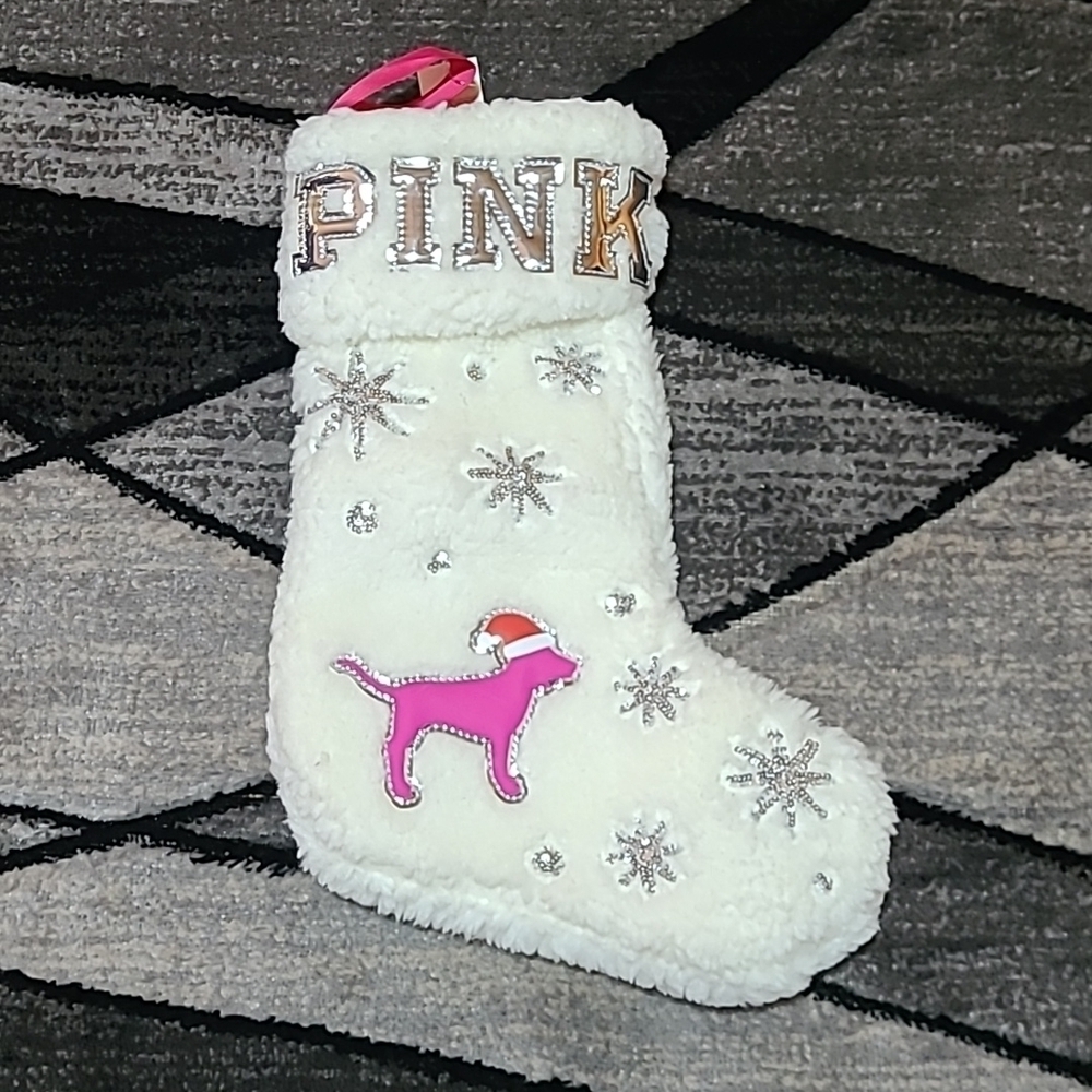 VS PINK 2019 FAUX FUR SILVER SEQUINS DOG LOGO CHRISTMAS HOLIDAYS STOCKING